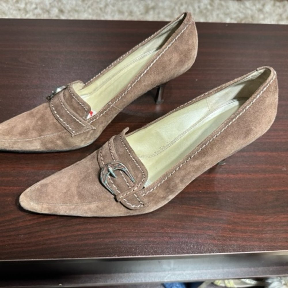 Size 10 Brown Suede Western Style Heels